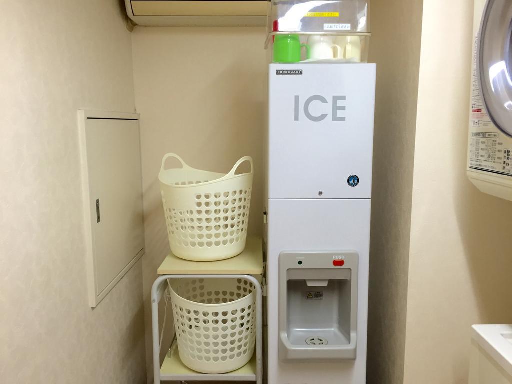 Hotel Crown Hills Toyama Station Exterior foto